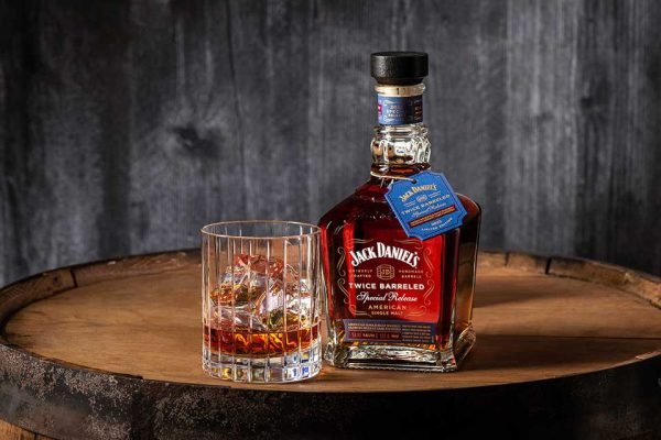 Obtenez la sortie spéciale 2022 de Jack Daniels Twice Barreled en ligne en vente à Quebec Canada
